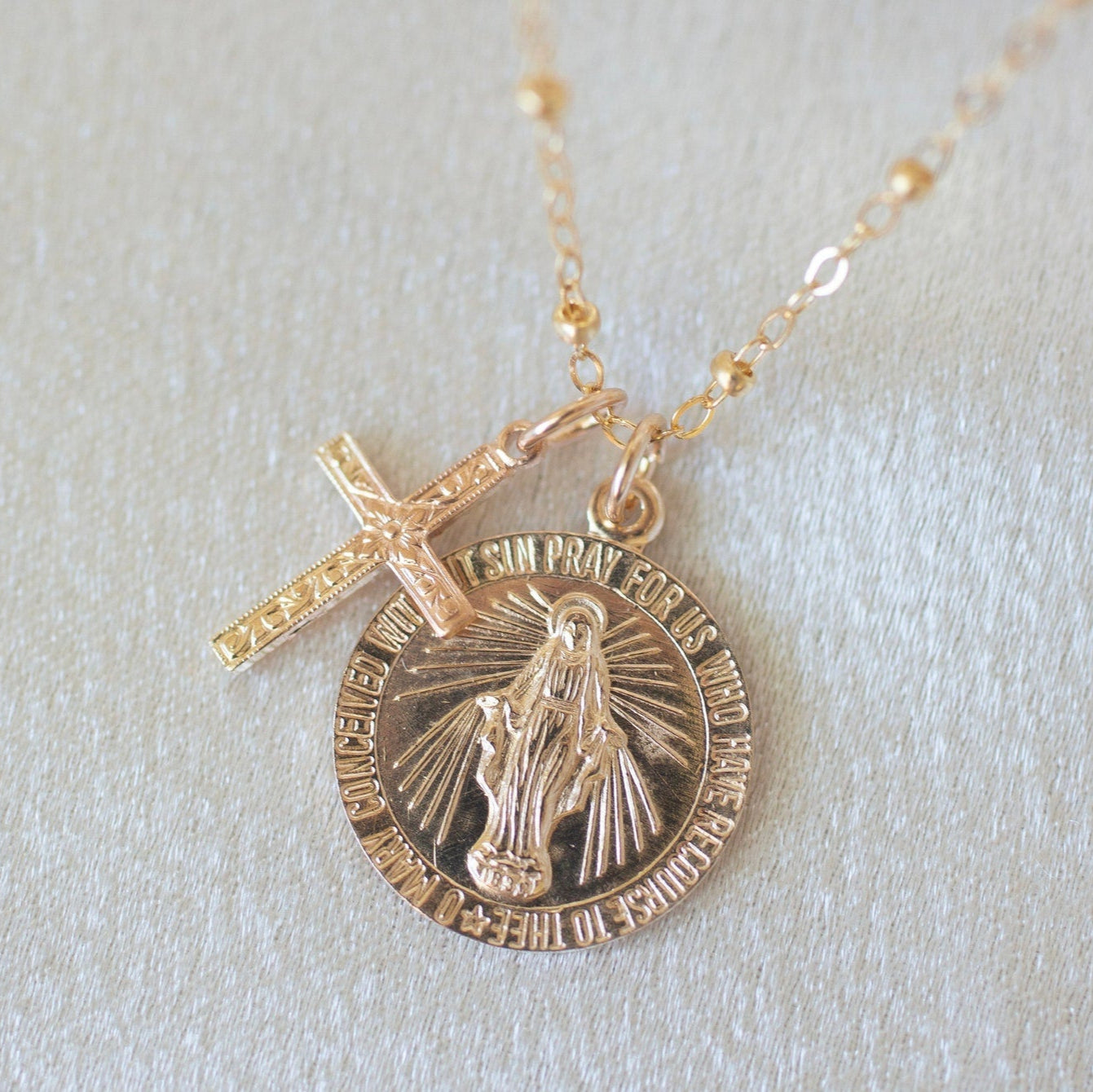 Gold Faith Mary Necklace For Style