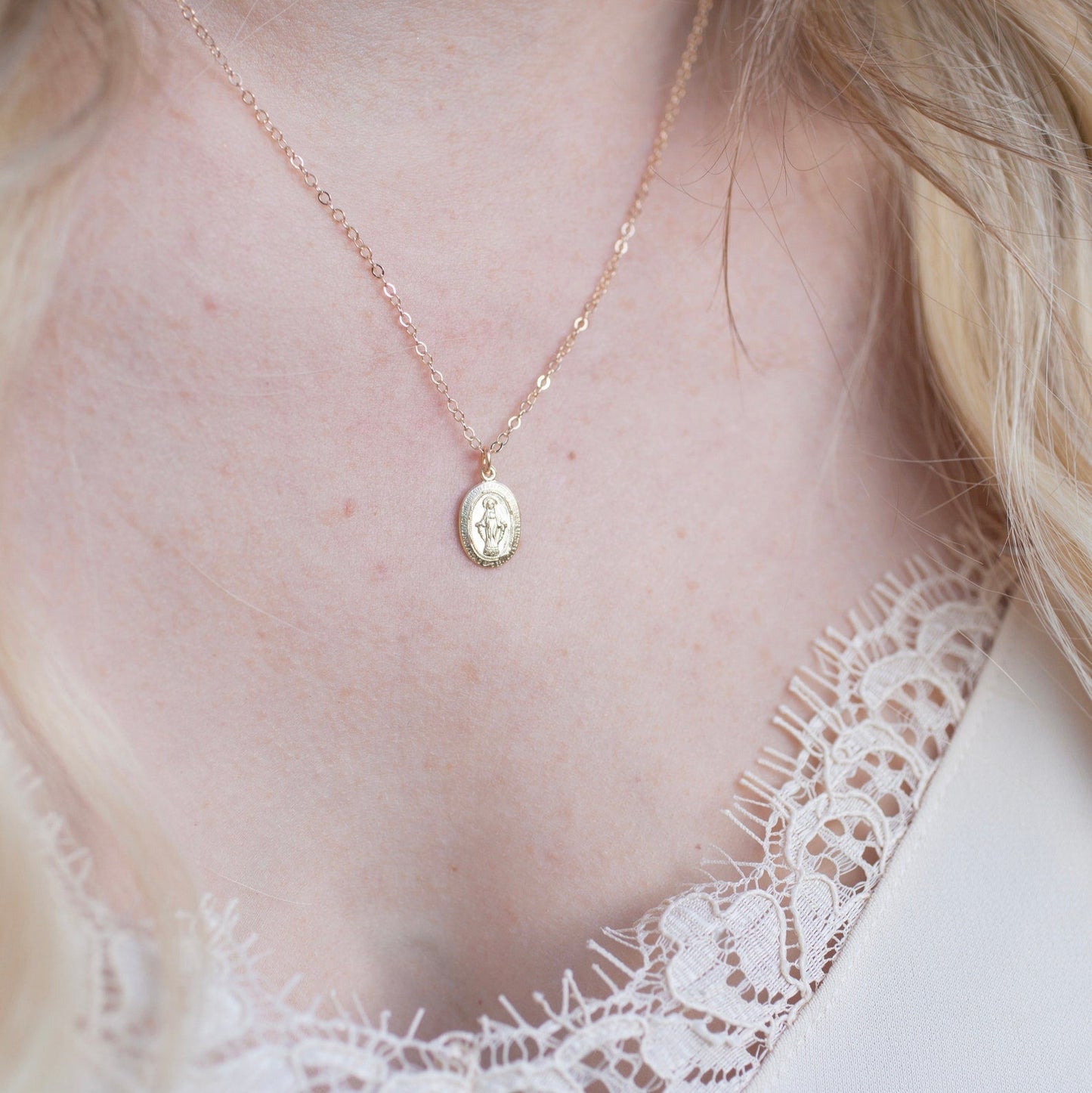Tiny Mary Necklace With Gold