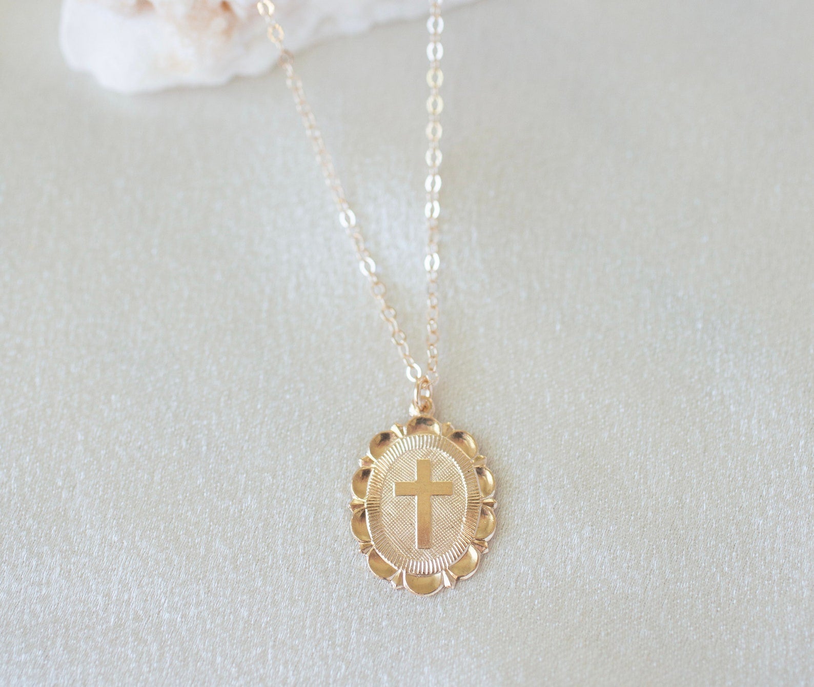 Round Cross Necklace With Gold 