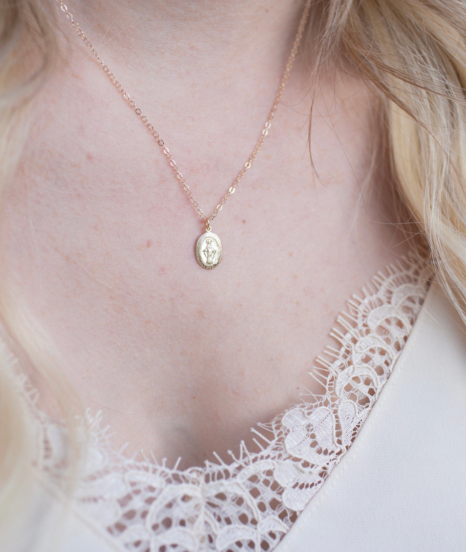 Tiny Mary Necklace With Gold