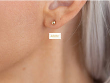 Load image into Gallery viewer, Simple Stud Earrings
