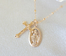 Load image into Gallery viewer, Faithful Mary Necklace
