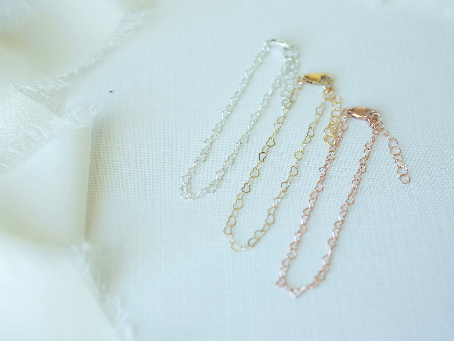 silver heart pendant necklace